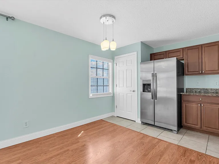 Coquina Key Dr SE — Photo 9
