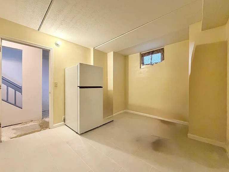 26 Ellingwood St #26 — Photo 21