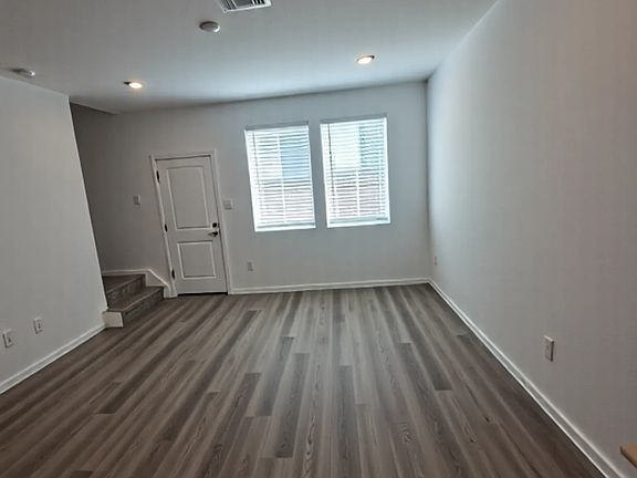 5th image of 831 Sweet Jubilee Ln