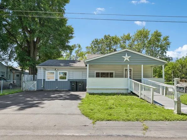 1511 E 20th St, Muncie, IN 47302