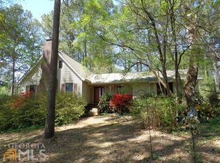 8 Hawthorne Dr, Newnan, GA 30263