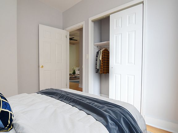 4th image of 611 W 135th St #26A