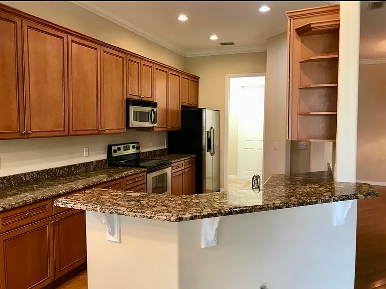 538 Newhall Ln — Photo 18