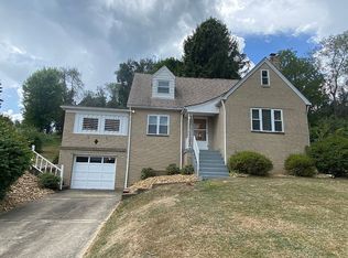 228 Rock Run Rd, Elizabeth, PA 15037