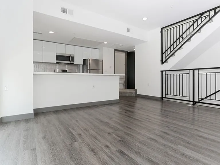 8748 Reading Ave — Photo 30