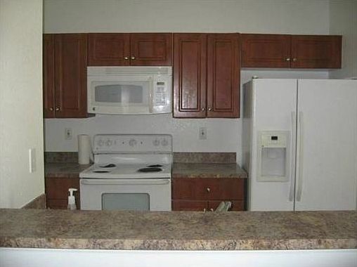 5th image of 1977 SW 60th Ter