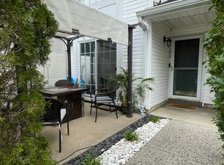 30 Dover Ct, Tinton Falls, NJ 07712