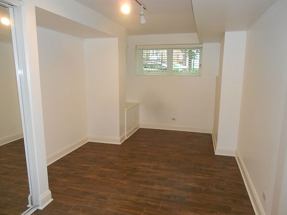 5th image of 639 W Fullerton Pkwy #G