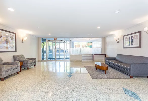 Sold by Re/Max In The City | media 25