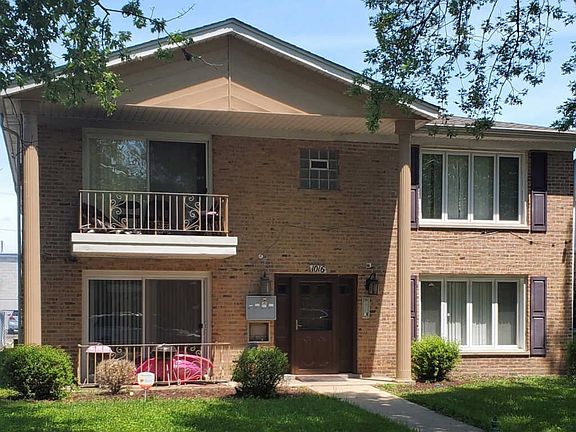 2nd image of 1016 E 150th Pl