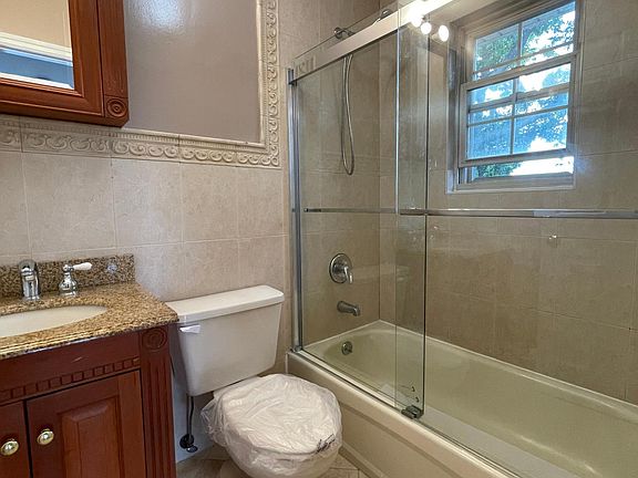 5th image of 3125 Wissman Ave