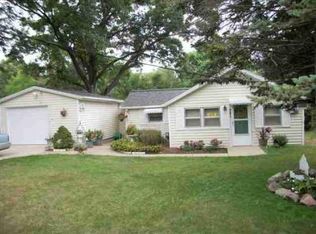 301 Ridgeway Rd, Jackson, MI 49202