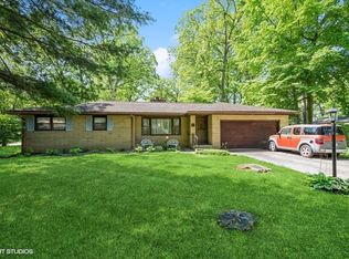 2113 Red Oak Dr, Trail Creek, IN