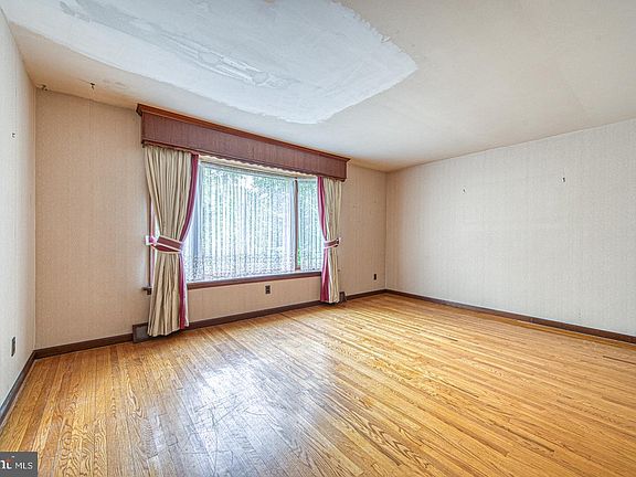 4th image of 505 Cricket Ln