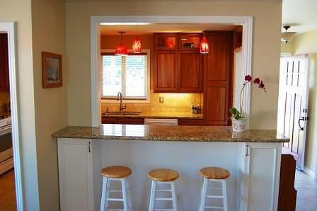 Casual Bar Dining Area