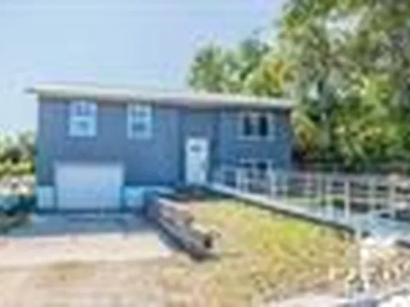 7117 Tower Dr, Junction City, KS 66441