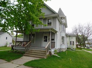 307 Adams St, Oregon, IL 61061