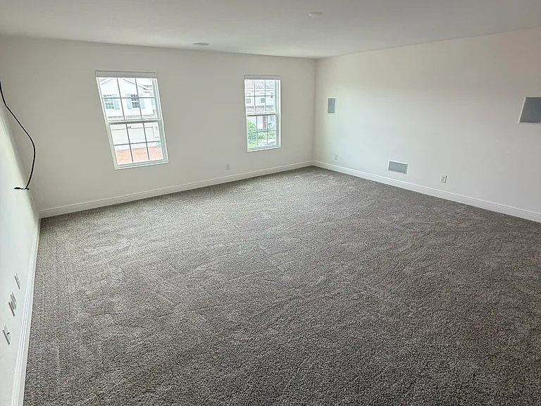 4925 Olivia Ct — Photo 27