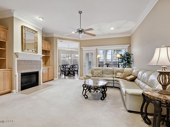 4th image of 13263 E Carriage Cir