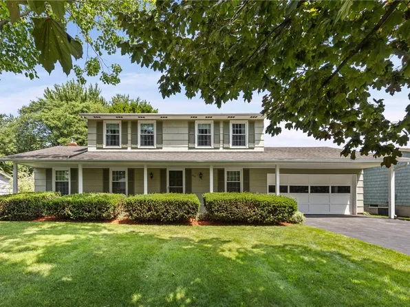 401 Judy Ann Dr, Rochester, NY 14616