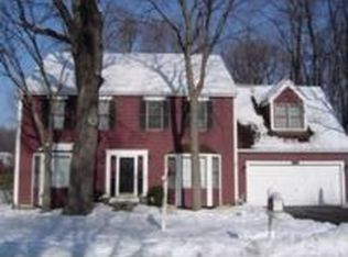 4814 Middle Rd, Gurnee, IL 60031