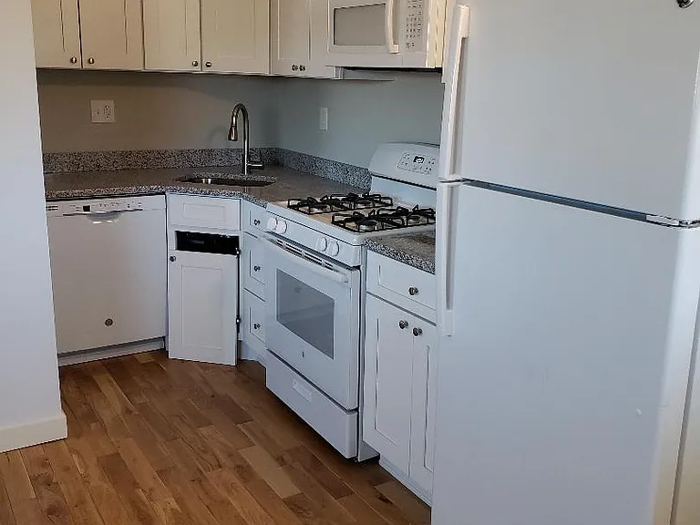 916 E Gay St — Photo 10