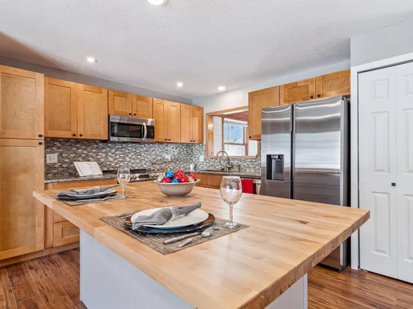 8865 83rd Street Ct S, Cottage Grove, MN 55016