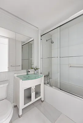 Rented by Compass | media 12