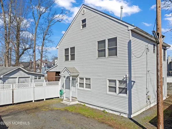 15 Cottage Place, Keansburg, NJ 07734