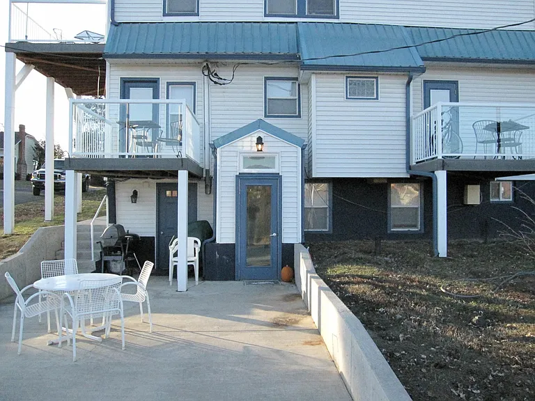 220 SE Gladstone St #5 — Photo 15