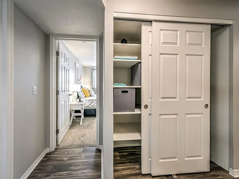 River Pointe Apartments — Photo 32
