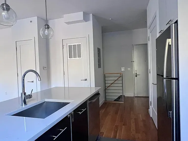 123 Parkside Ave #1S — Photo 6