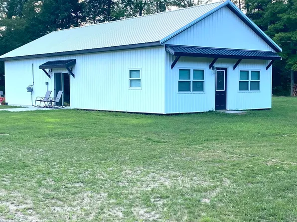 9236 S Mackinaw Trl, Cadillac, MI 49601
