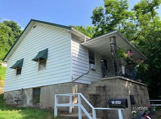 22 Cave St, Pomeroy, OH 45769