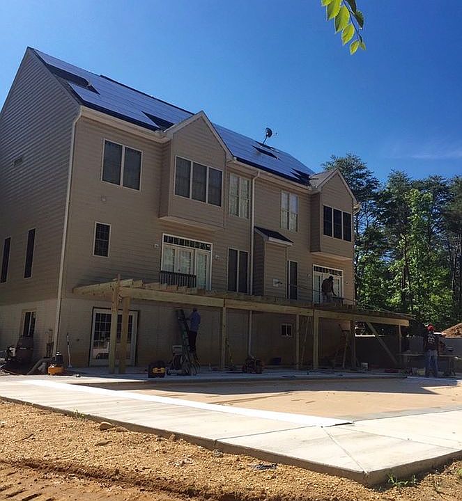 2nd image of 379 Mason Rd
