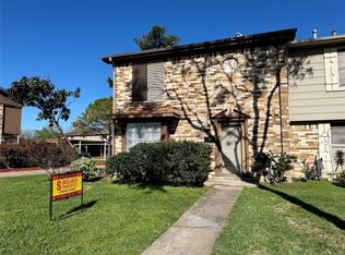 1513 Cedar Cove St, La Porte, TX 77571