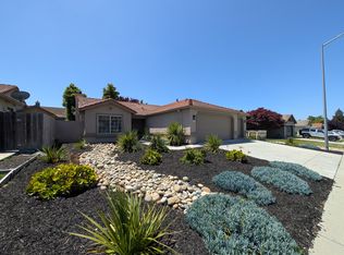 2141 Osborne Cir, Hollister, CA 95023