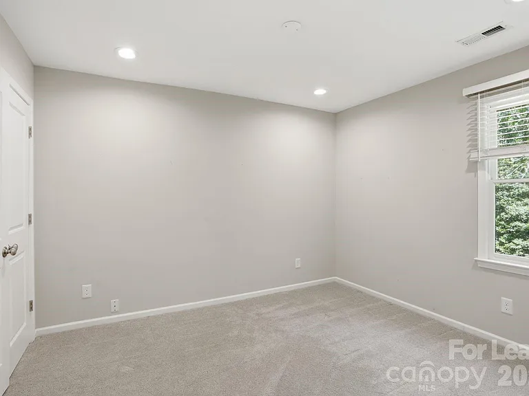 301 Sardis Rd N — Photo 23