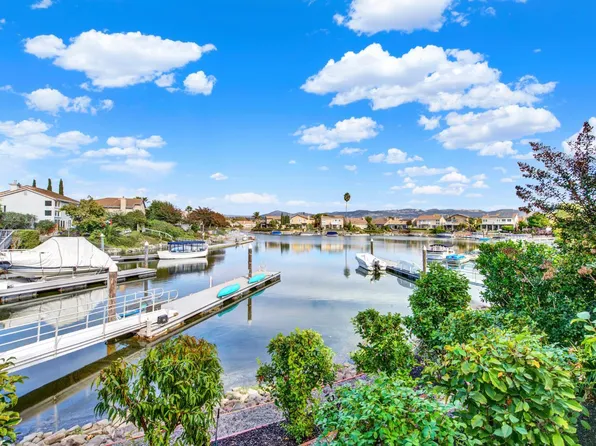 90 S Newport Drive, Napa, CA 94559