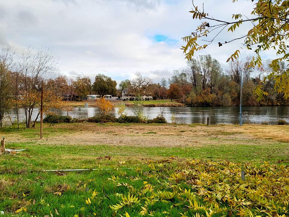 1st image of 3425 River Dr