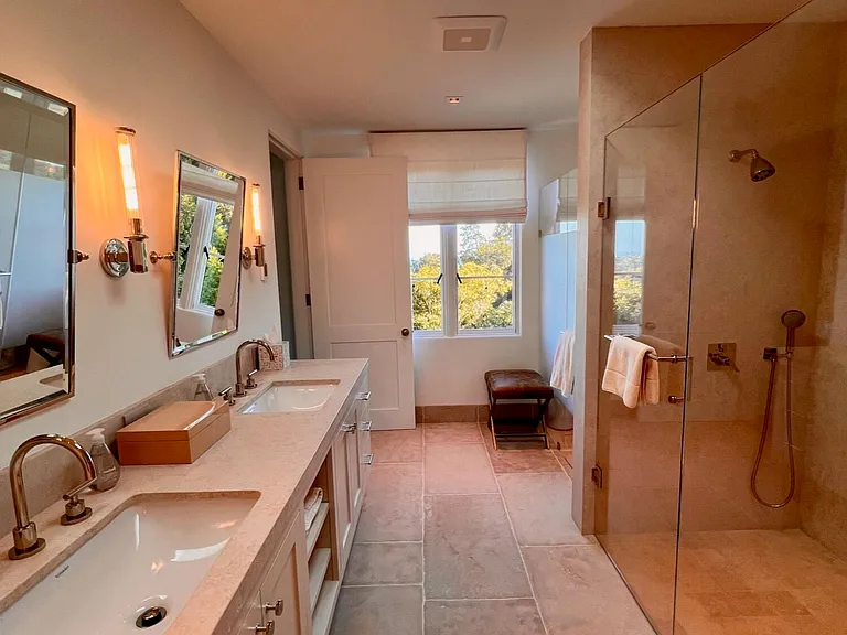 796 Buena Vista Dr — Photo 11