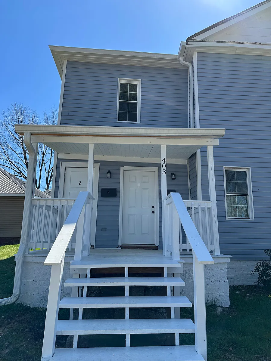 Building Photo - 403 Wilson Ave #2