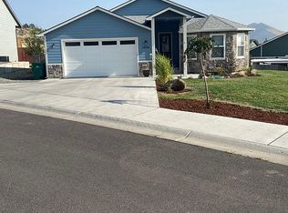 7806 Scenic View Dr, Klamath Falls, OR