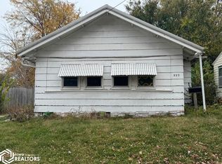 539 N 12th St, Centerville, IA 52544