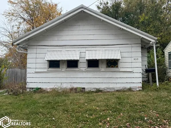 539 N 12th St, Centerville, IA 52544