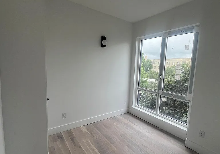 193 Graham Ave #3N — Photo 8
