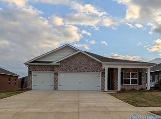 336 NE Jackson Point Cir NE, Huntsville, AL 35811