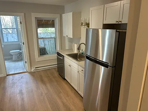 3 Laurel Ave Photo 1