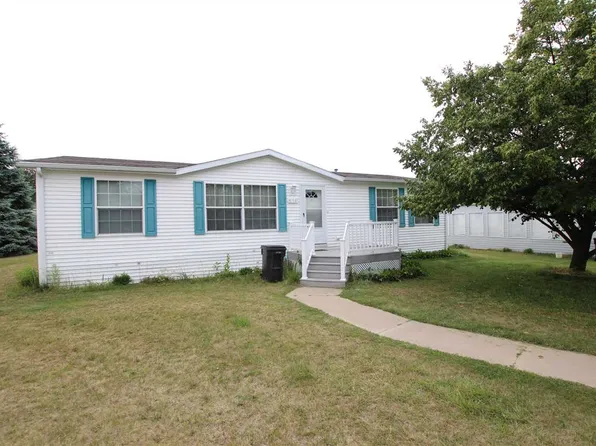 6685 M 66 Hwy, Charlevoix, MI 49720