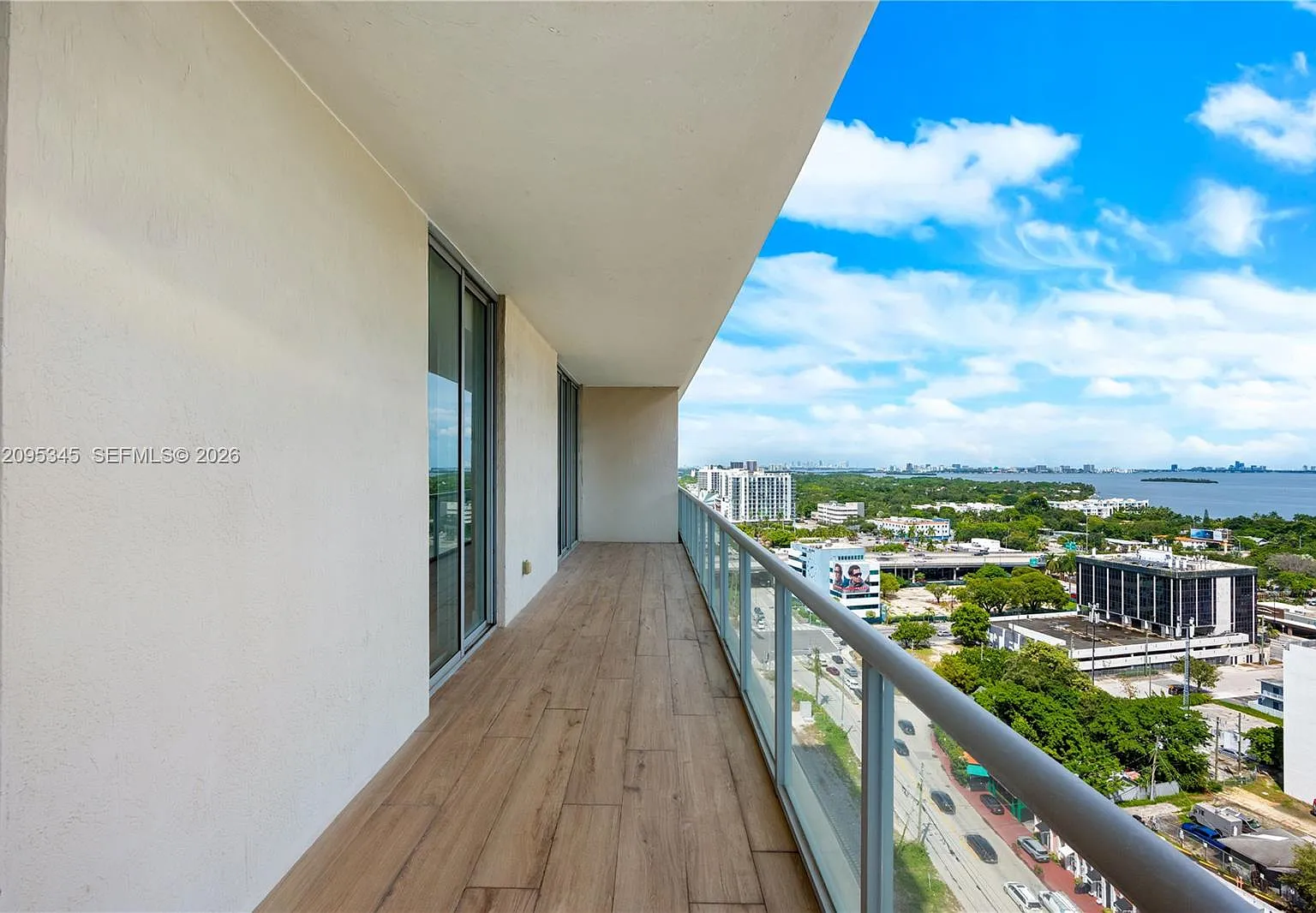 Two Midtown Miami Condo — Photo 4